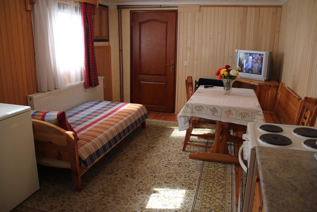 Apartmani U Borovoj Sumi Zlatibor Ruang foto